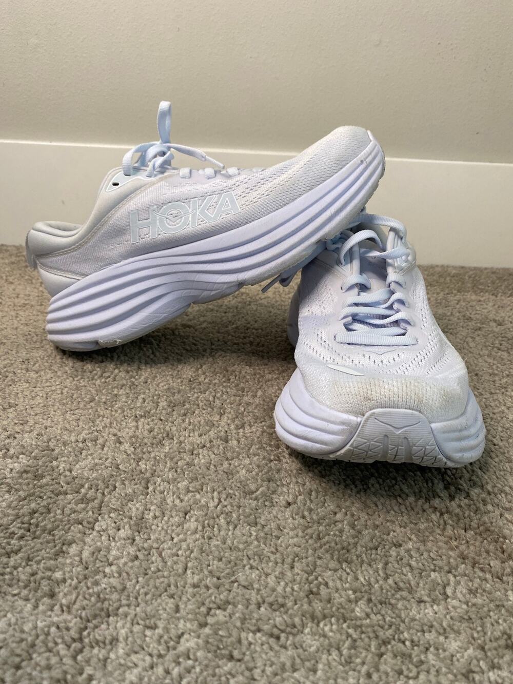 HOKA Bondi 8 Women’s Running Sneakers Size 7.5